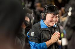 爱游戏APP下载关于Uzi回归赛场，赛况扑朔迷离首场状态亮眼，MAD观众沸腾！的信息