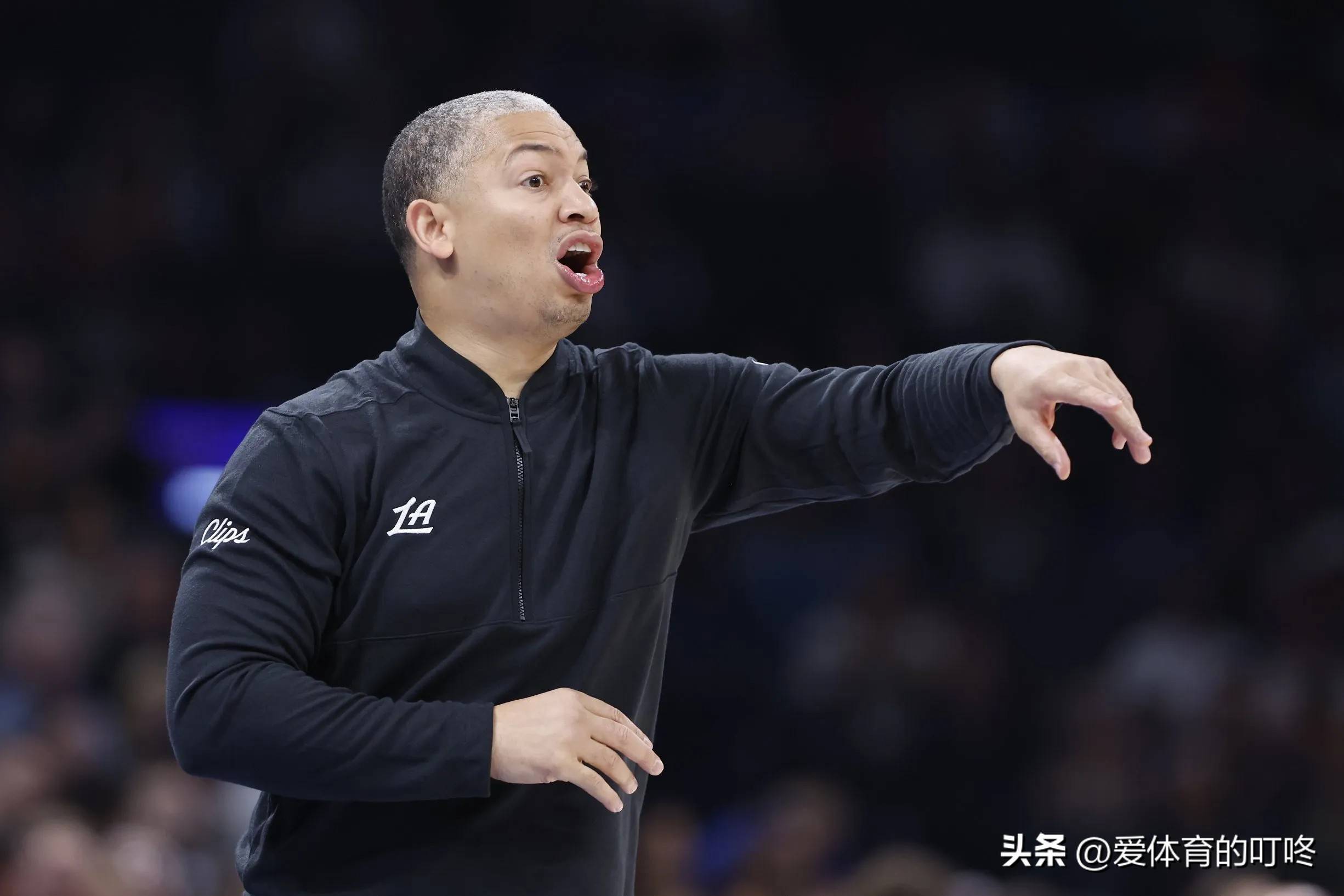 赛后洛杉矶快船调整名单以备荷甲,伤情更新环节打磨,态度坚定,临场指挥获称赞的简单介绍 赛后洛杉矶快船调整名单以备荷甲,伤情更新环节打磨,态度坚定,临场指挥获称赞的简单介绍