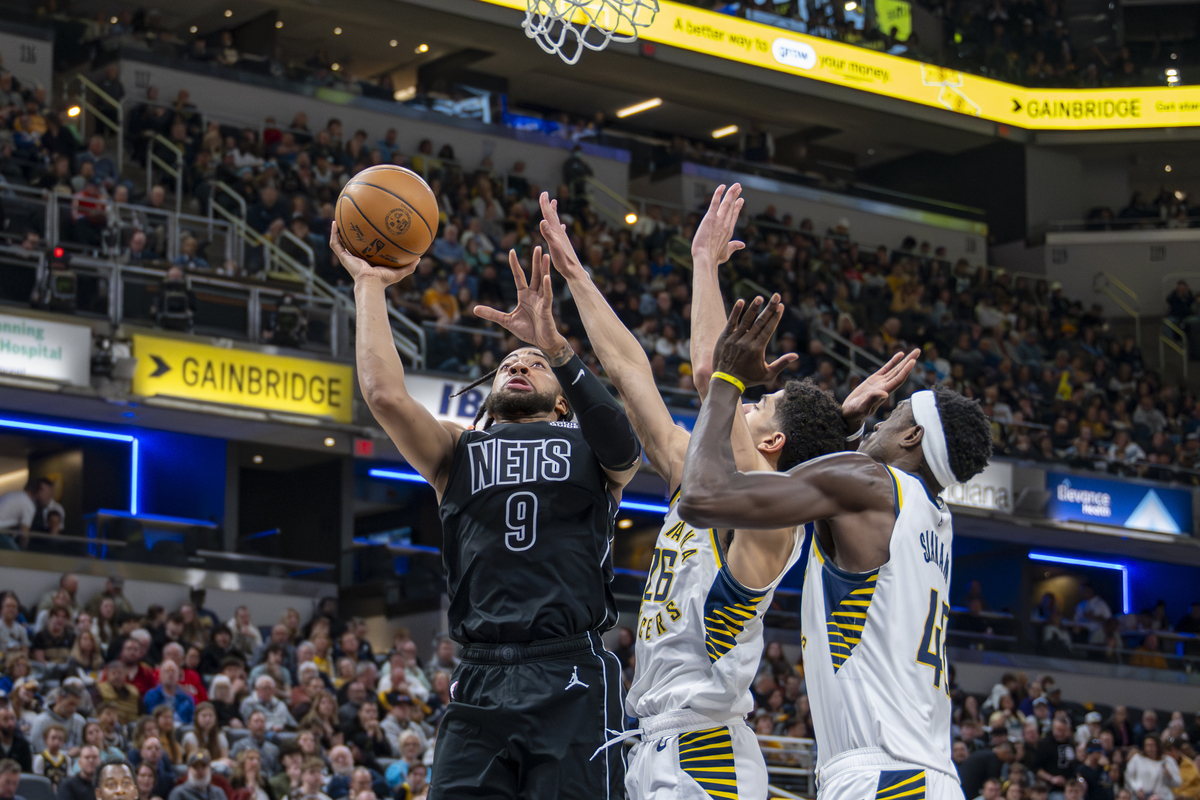 清晨体能课后，圣安东尼奥马刺止住颓势备战NBA常规赛，更衣室稳定，高层口径保持一致的简单介绍