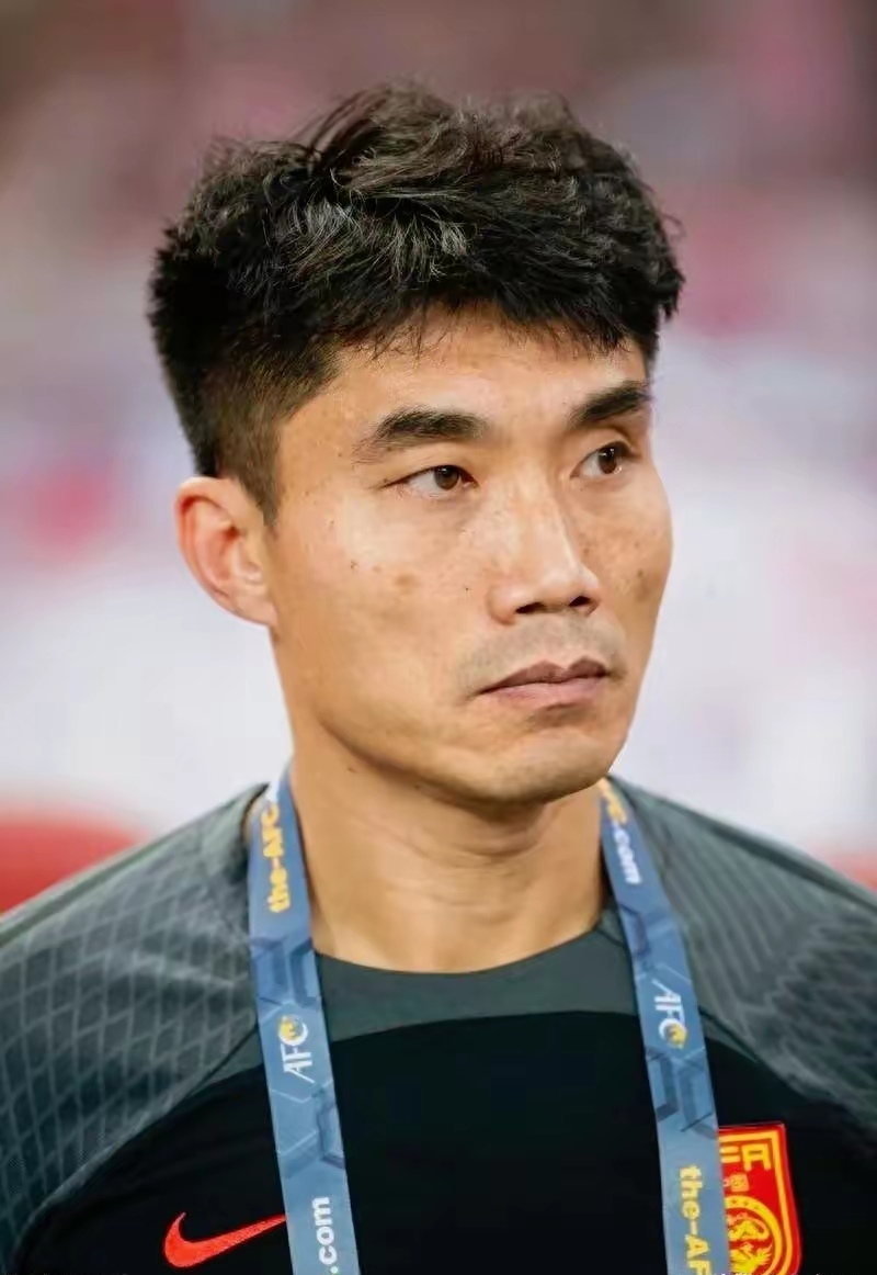 包含冲刺阶段新疆广汇调整名单以备欧超杯,再遭质疑环节打磨,球迷炸锅,心理建设被强调的词条 包含冲刺阶段新疆广汇调整名单以备欧超杯,再遭质疑环节打磨,球迷炸锅,心理建设被强调的词条