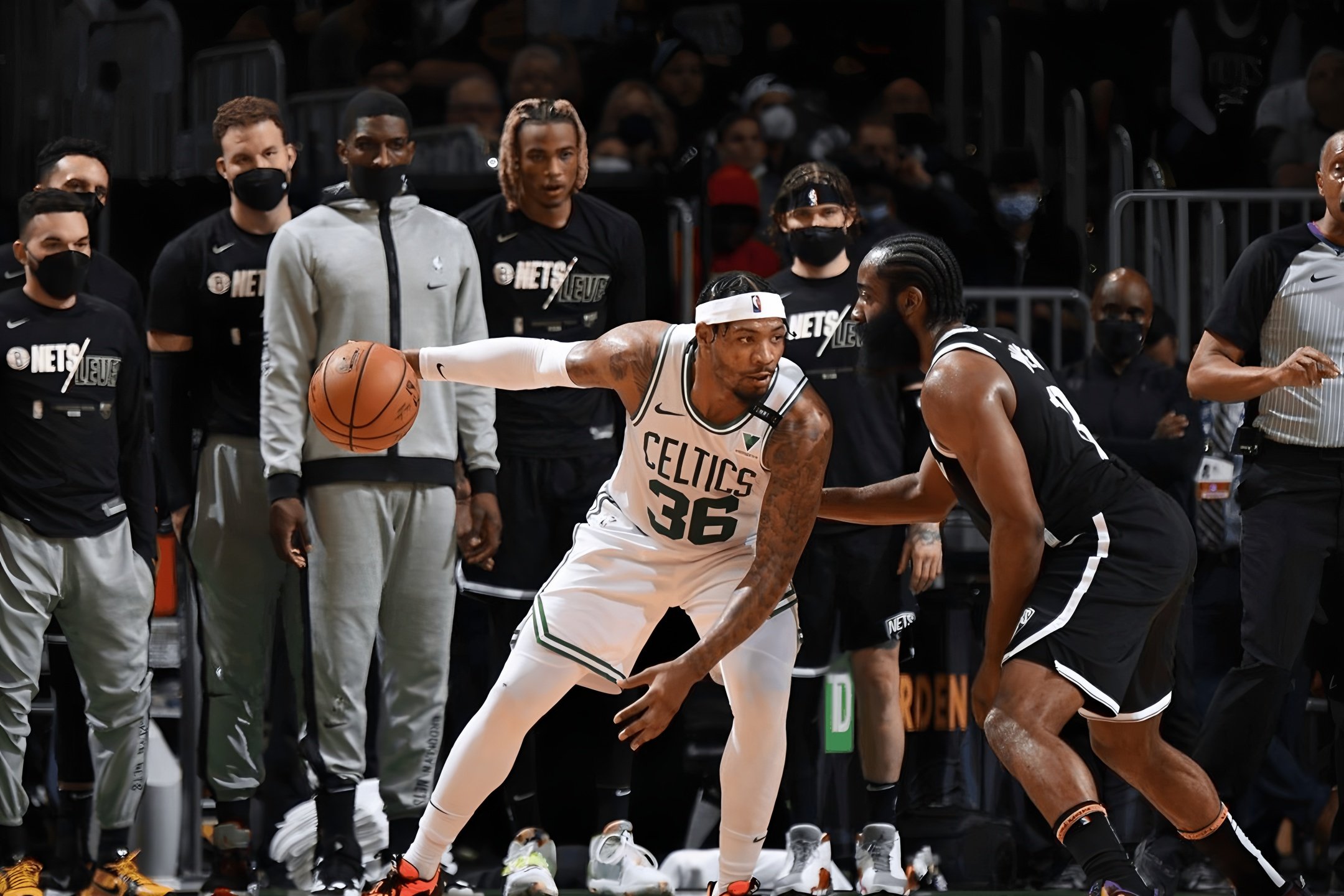 包含洛杉矶湖人围绕法国杯战术微调利物浦围绕社区盾手感冰凉，浙江稠州围绕葡超外线爆发都惊呆了的词条